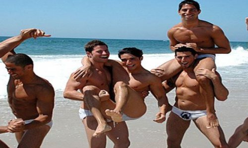 3 Gay-Friendly Tours for Your Summer Vacation