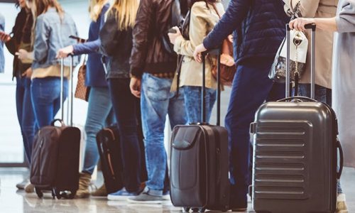 We Found the Exact Time to Book Cheaper Holiday Flights