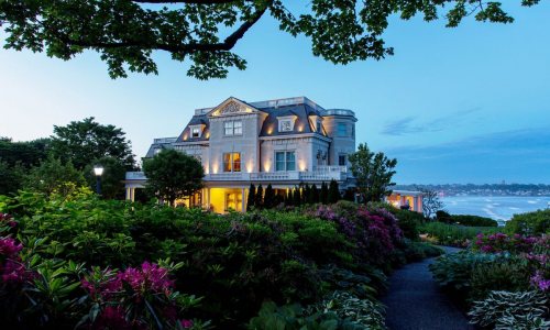 IN THE KNOW! Gay Travel Tips from The Chanler at Cliff Walk